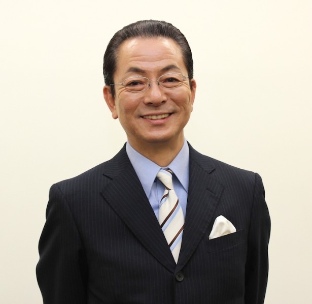 この人はおじさま？おじさん？