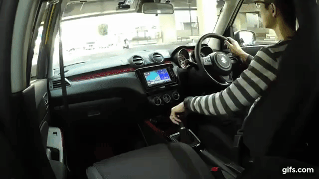 【車】MT(マニュアル)免許に興味がある
