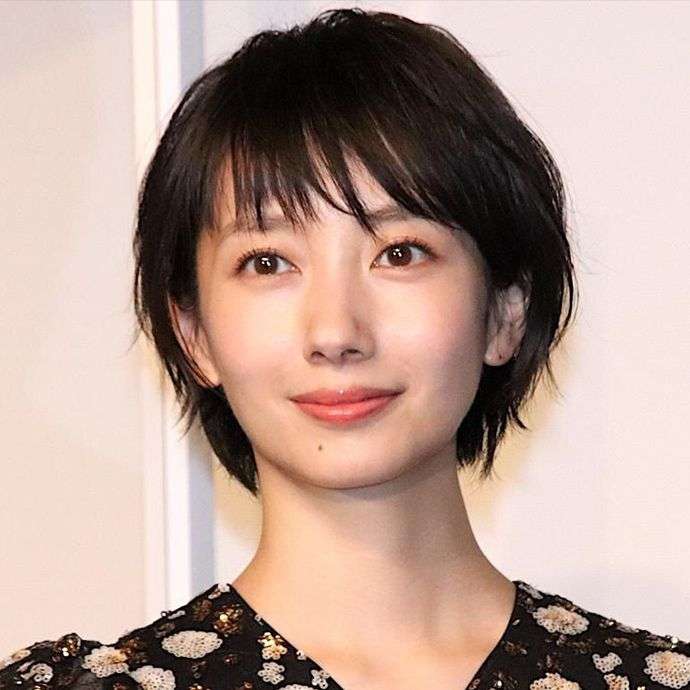 デパートで働いてそうな芸能人の写真と売り場紹介 【Part2】