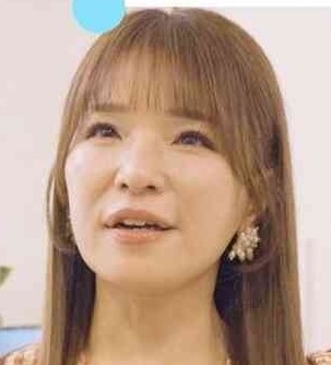 “奇跡の60歳”女性、年齢と見た目が合わなすぎて「入国審査は必ずストップかかる」