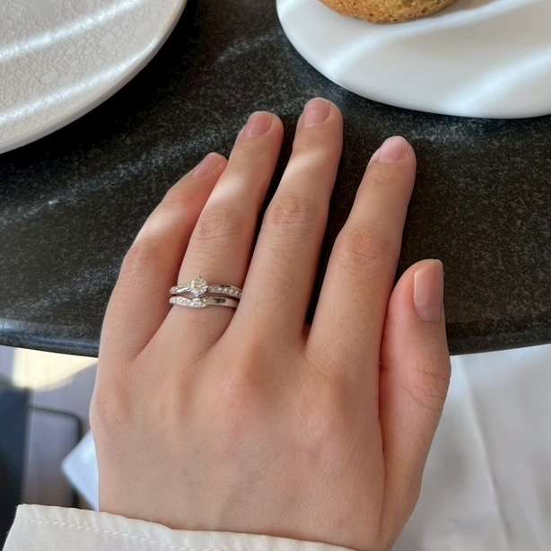 婚約指輪、結婚指輪見せてください！！