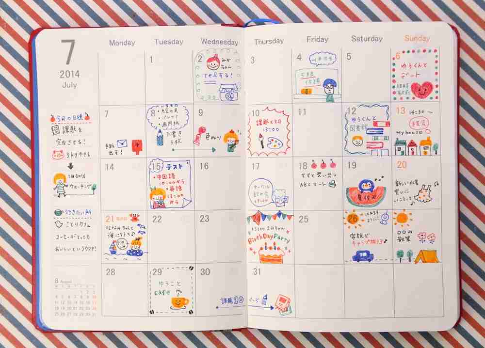 「1月始まり手帳が8月販売開始」「大小2種持ちユーザーが増加」…デジタル全盛でも人気「手帳」ファンの熱量衰えぬワケ