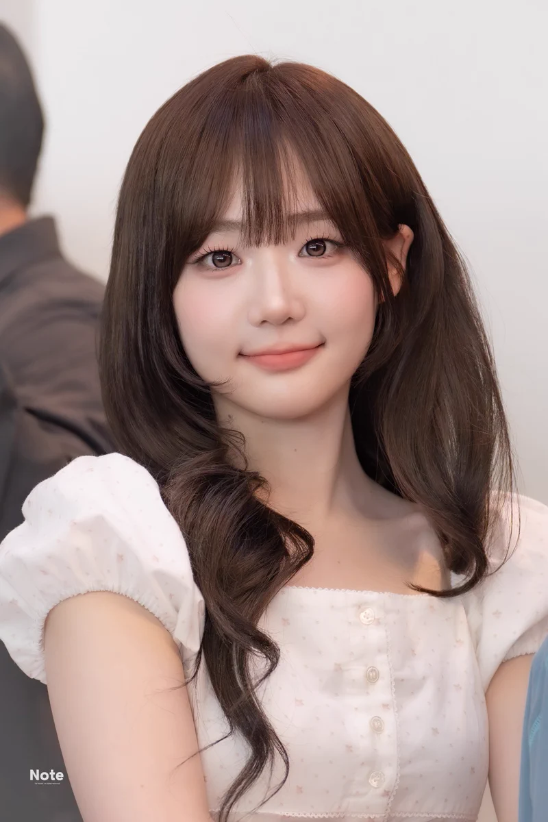 「なぜ美容雑誌に出てくるモデルは二重まぶたばかり？」編集者に疑問をぶつけたらわかった意外なこと