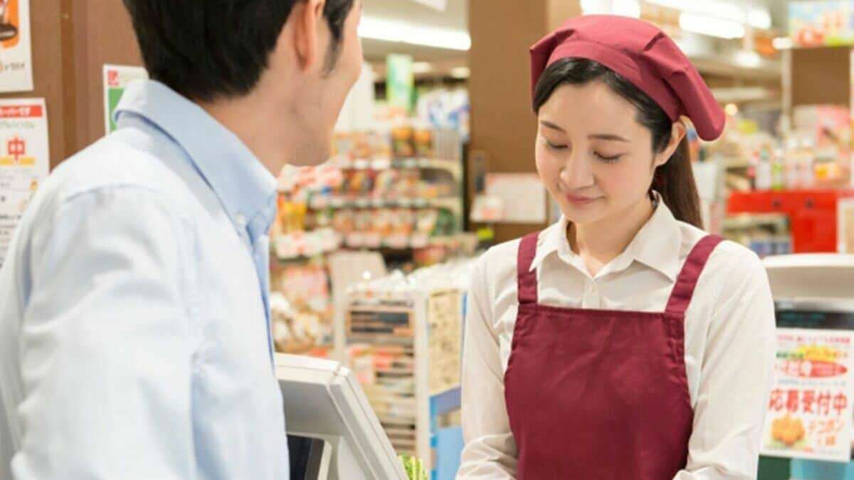 【ファミマ】「本名じゃなくてもOK!」投稿に1.6万いいね 「ありがたい」「全部こうなって」【名札】