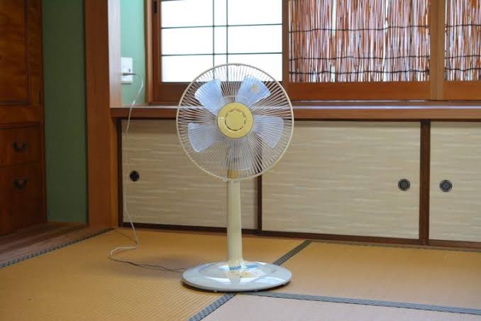 【日常】手じゃなくて足を使ってしまう人