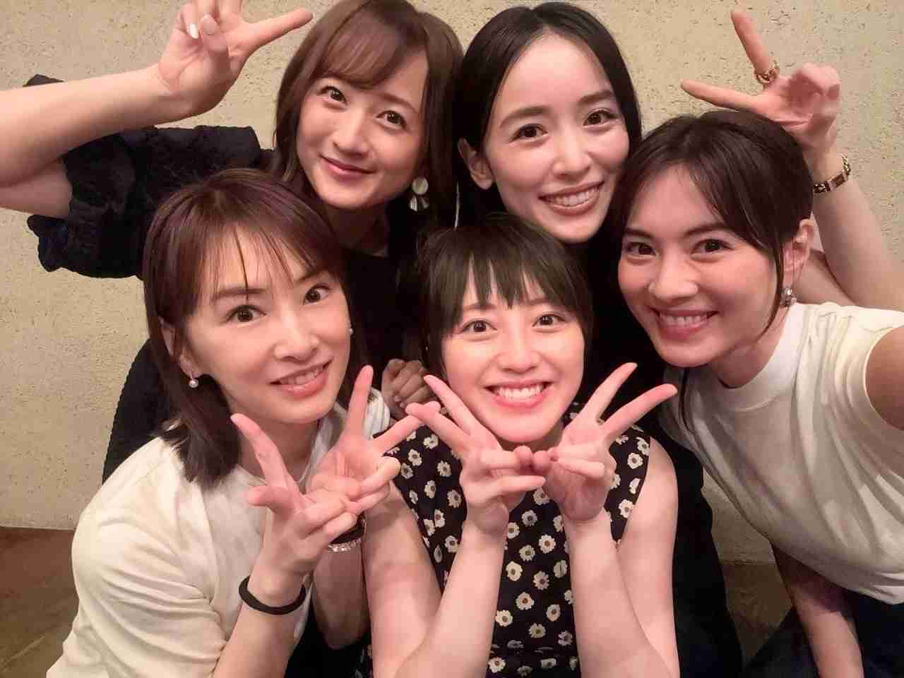 芸能人の集合写真を貼るトピ