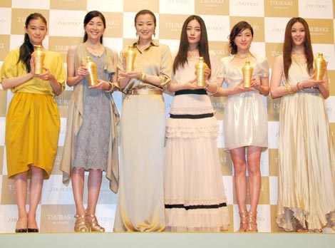 芸能人の集合写真を貼るトピ