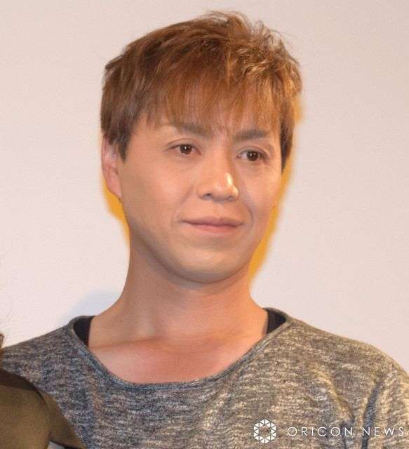 《税金滞納で自宅差押えも…》消えた人気ミュージシャン・SHAZNAのIZAM(54) “中性的”な近影に驚きの声…モデルと離婚→グラドルと離婚→同居の謎過ぎる現在地