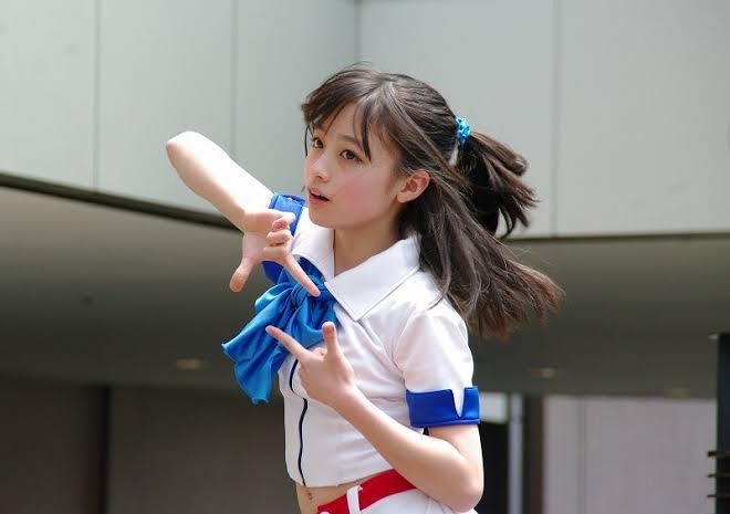 「この子13歳ってマジ!?」“日本一かわいい中学生”の最新ビジュアルにX衝撃「まじで顔整いすぎ」