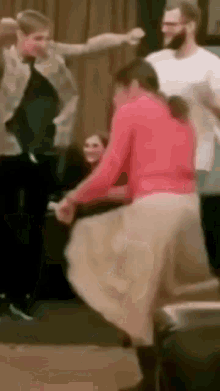 踊る画像集まってくれん？