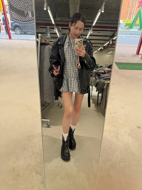 「顔はふっくらしていますが…」タンクトップ姿の河北麻友子に反響「凄いバランスだなとびっくり」「ロングヘア、相変わらず女神」