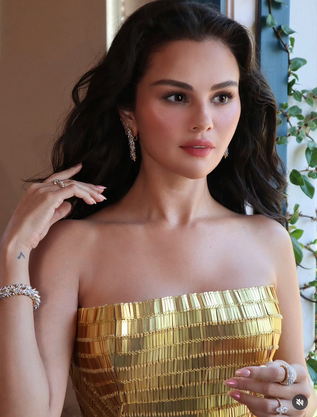ジャスティン・ビーバー、妻・ヘイリーとの夫婦ショット公開「まるで映画の世界」「オーラすごすぎて眩しい」と反響