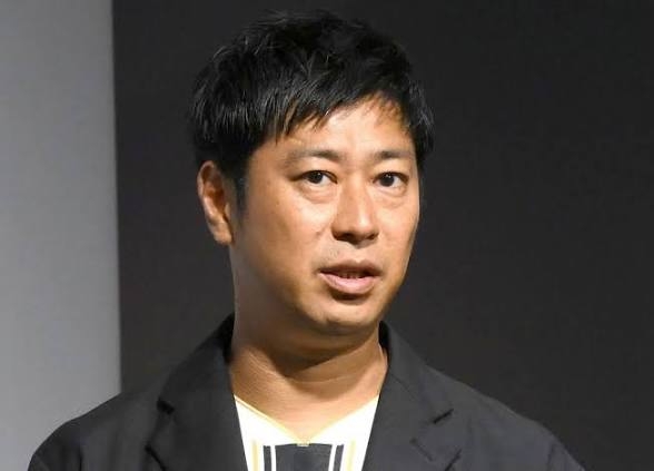 パンサー尾形:モデルデビューした8歳長女 アイプチで目元の印象ガラリ “理想の二重”へのこだわりに母も驚き