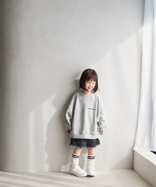 「全く参考にならん」LOWRYS FARMキッズ服通販の着用画像が波紋…「着こなし提案」か「サイズ見本」か論争に