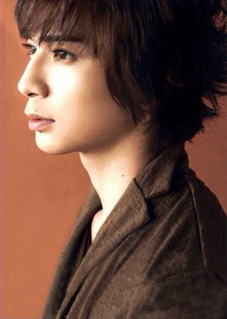 「松潤を塩で茹でたような顔」松潤に激似の35歳イケメン、マスクを外した素顔に絶賛の声「似てる！」「蒸した感じもある」