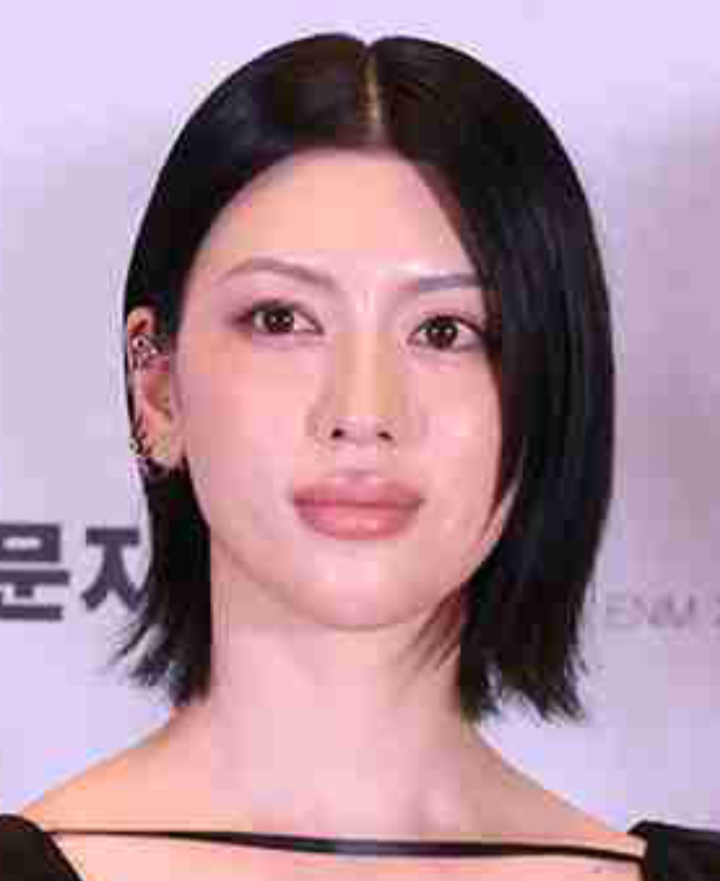 三吉彩花、「顔面麻痺」から復帰直後の韓国 “ぽってり” メイクをキャッチ「カバーするためかな」ファンも不安