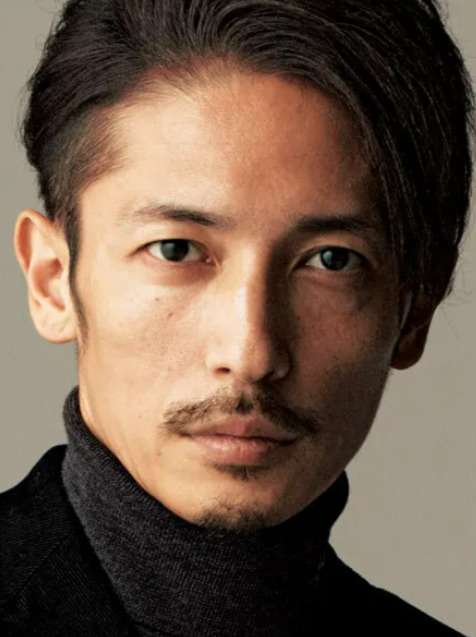 顔の一部分だけで有名人を当てるトピ part2