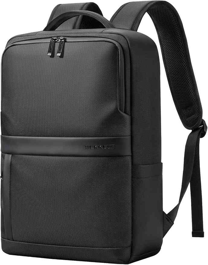 一泊分の荷物が入るリュック教えてください