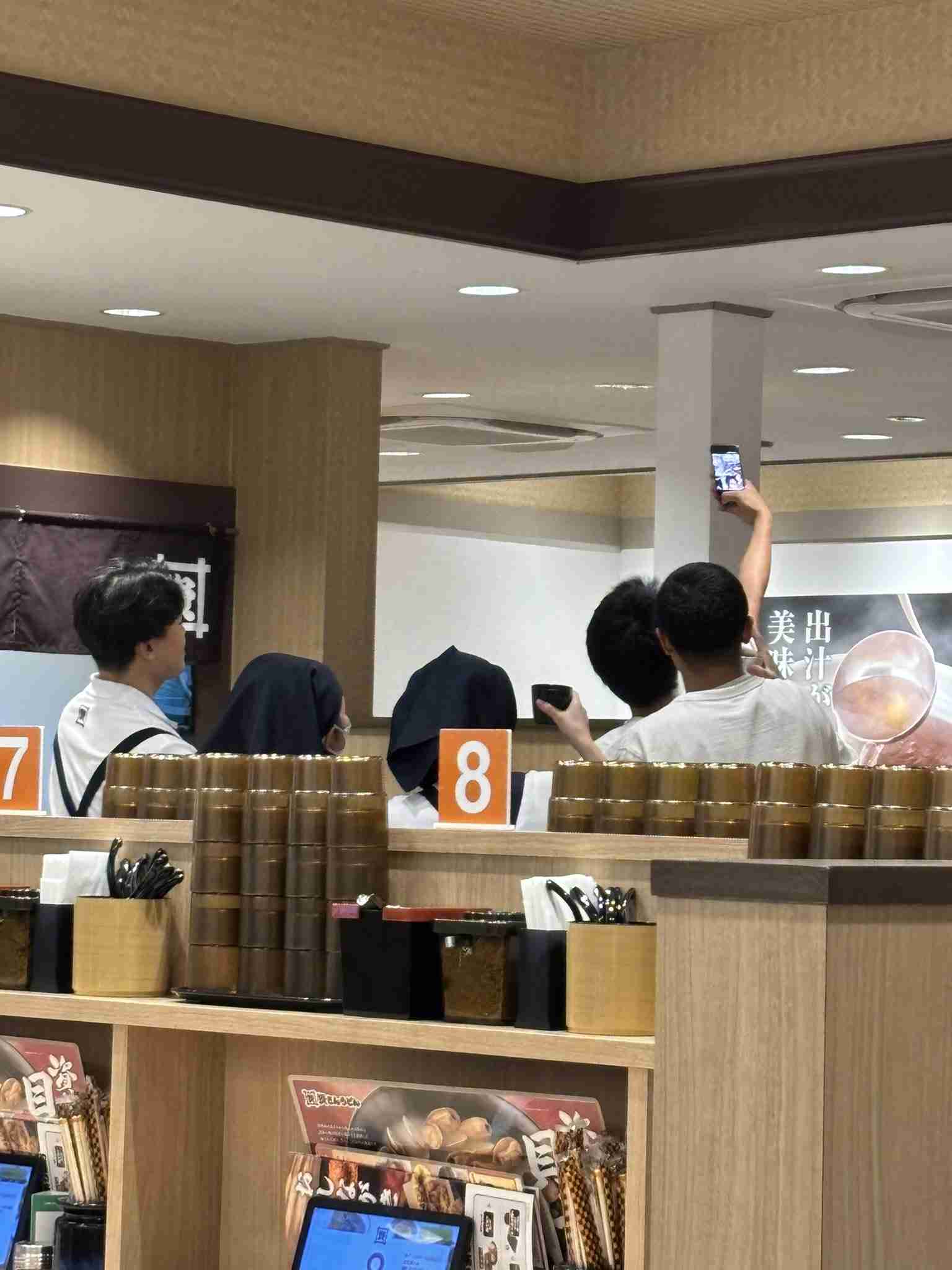 資さんうどん、SNSで拡散されている動画に声明「ご不快な思いを…誠に申し訳ございません」