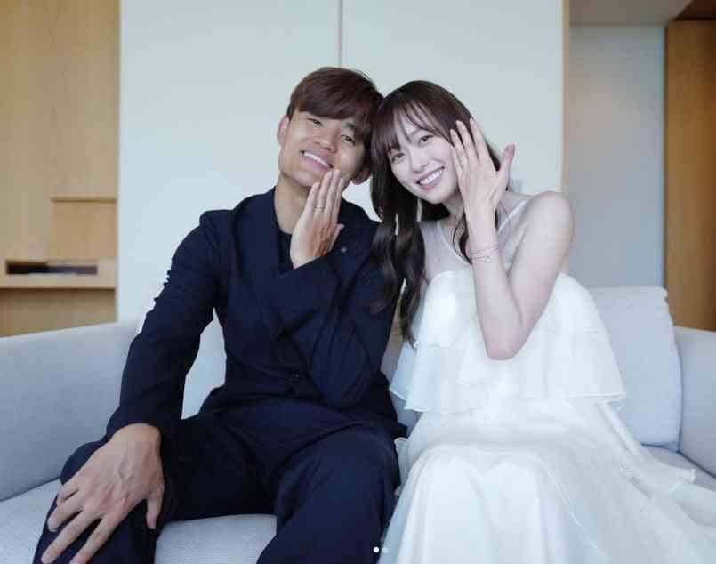 福原遥が来た!夫・久保建英の「20」ユニでスタンドから応援 結婚発表後初の試合を観戦