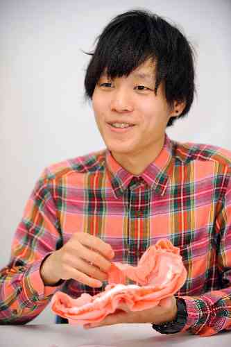 丸めるとバラの花に見えるブラ&ショーツが可愛い件