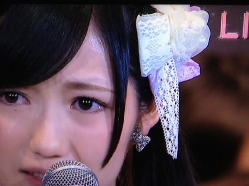 眉毛が太い又は濃い女子、メイクとかどうしてますか？