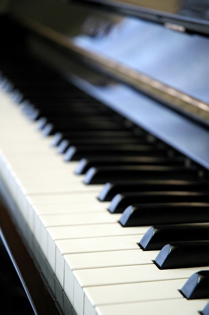 【神奈川】女生徒を抱きしめて「君しかいない」と曲を贈った教諭