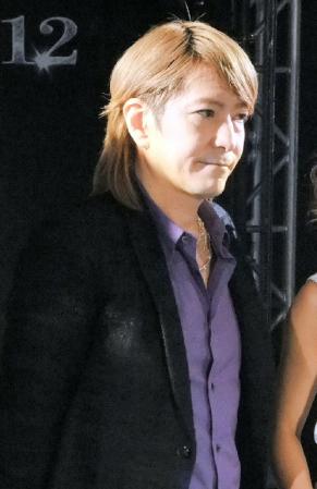 小室哲哉がC型肝炎を患っていることを告白、KEIKOは順調に回復