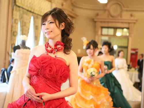 前代未聞！麻倉ケイト“ニューハーフの花嫁モデル”が話題に