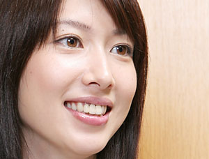 高学歴グラドル小林恵美「月に20日以上が休み」で困窮生活