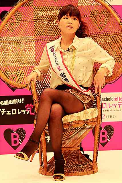 大久保佳代子のブルマ姿をご覧ください