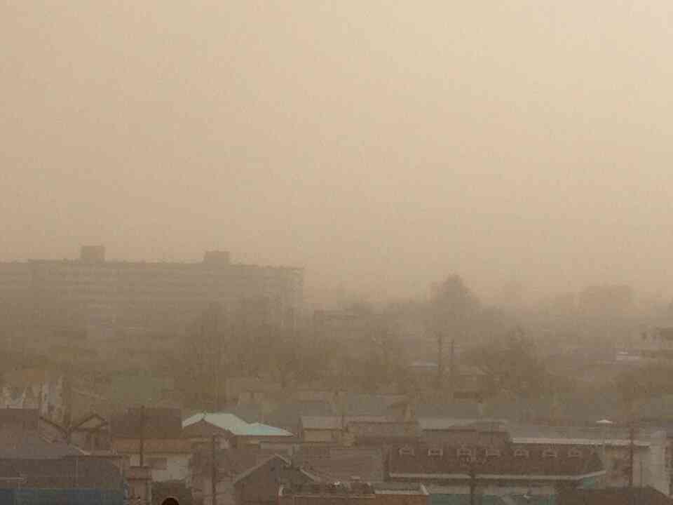 関東が黄砂でヤバい