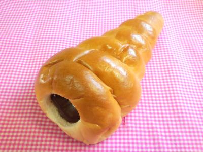 コンビニやスーパーなどで買える、美味しいパンは？