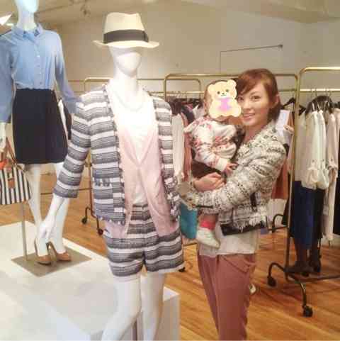 阪神・西岡剛と離婚協議中のモデル徳澤直子、4月から大学生に