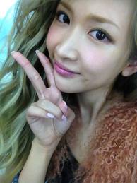 紗栄子、セミヌードで美ヒップ強調!“絶品BODY”の秘密を明かす
