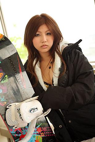 女優・佐藤仁美が今井メロを批判「役者を馬鹿にしてる」