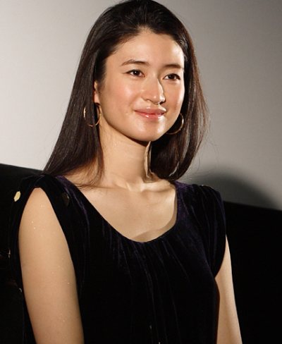 韓国で出産した小雪、予想外の事件に巻き込まれていた！