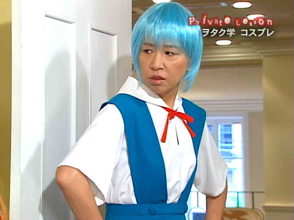 ももちこと嗣永桃子の綾波コスが絶望的に似合っていない件…