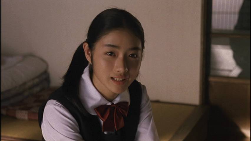 石原さとみ、モード誌で妖艶な表情が開花