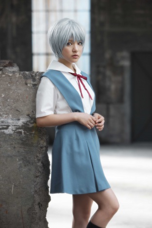 ももちこと嗣永桃子の綾波コスが絶望的に似合っていない件…