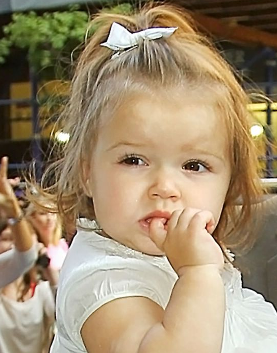 ベッカムの愛娘ハーパーちゃんが可愛すぎる( ´Д｀)=3