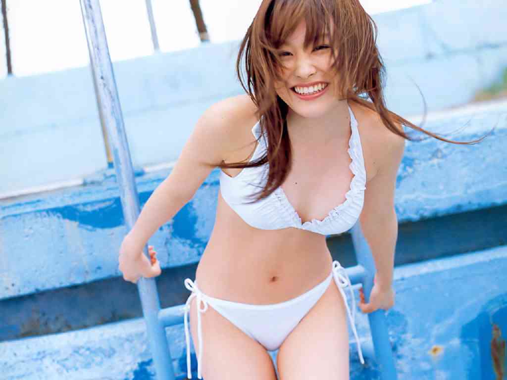 男性が死ぬほど大好きな「女性の三角形」5選