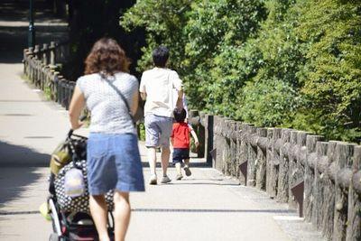 少子化に歯止めをかけるべく「独身税」導入の提案がされる - Ameba News [アメーバニュース]