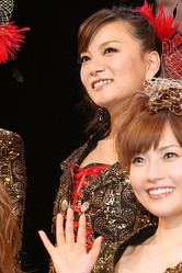 加護亜依、婚約発表した保田圭と韓国で食事