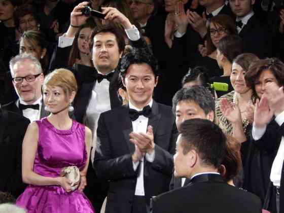 「福山雅治は間違いなくデヴィッド・ボウイに似ている」と海外で評判