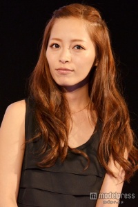 小森純が離婚？「正直疲れる」 - モデルプレス
