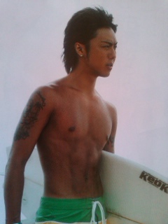 AKB48板野友美の腹が黒い件