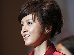女優業に行き詰った藤原紀香が目指すのは“第二の黒柳徹子”!? | THIS WEEK - 週刊文春WEB