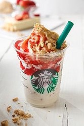 スタバからケーキがモチーフの「ストロベリー チーズケーキ フラペチーノ」登場