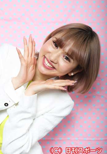 石田純一 父が国際手配されたローラを気遣う「心配です」